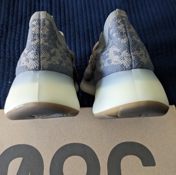 Adidas Yeezy Boost 380 Mist Men 9 FX9764 042024 - Picture 10 of 12